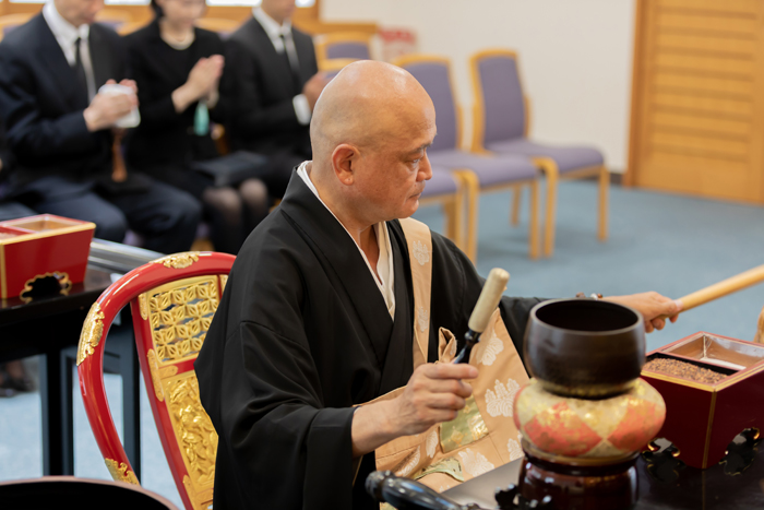 弔い上げの様子