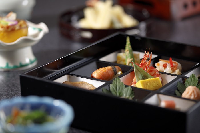 お通夜やご葬儀の際の料理の数が分からない
